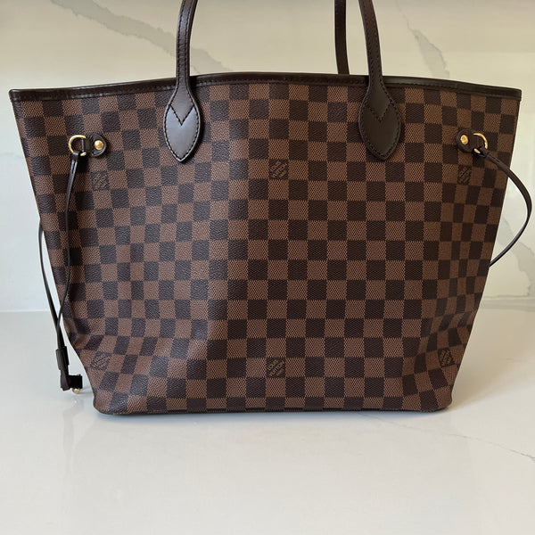Louis Vuitton Neverfull MM & Pouch