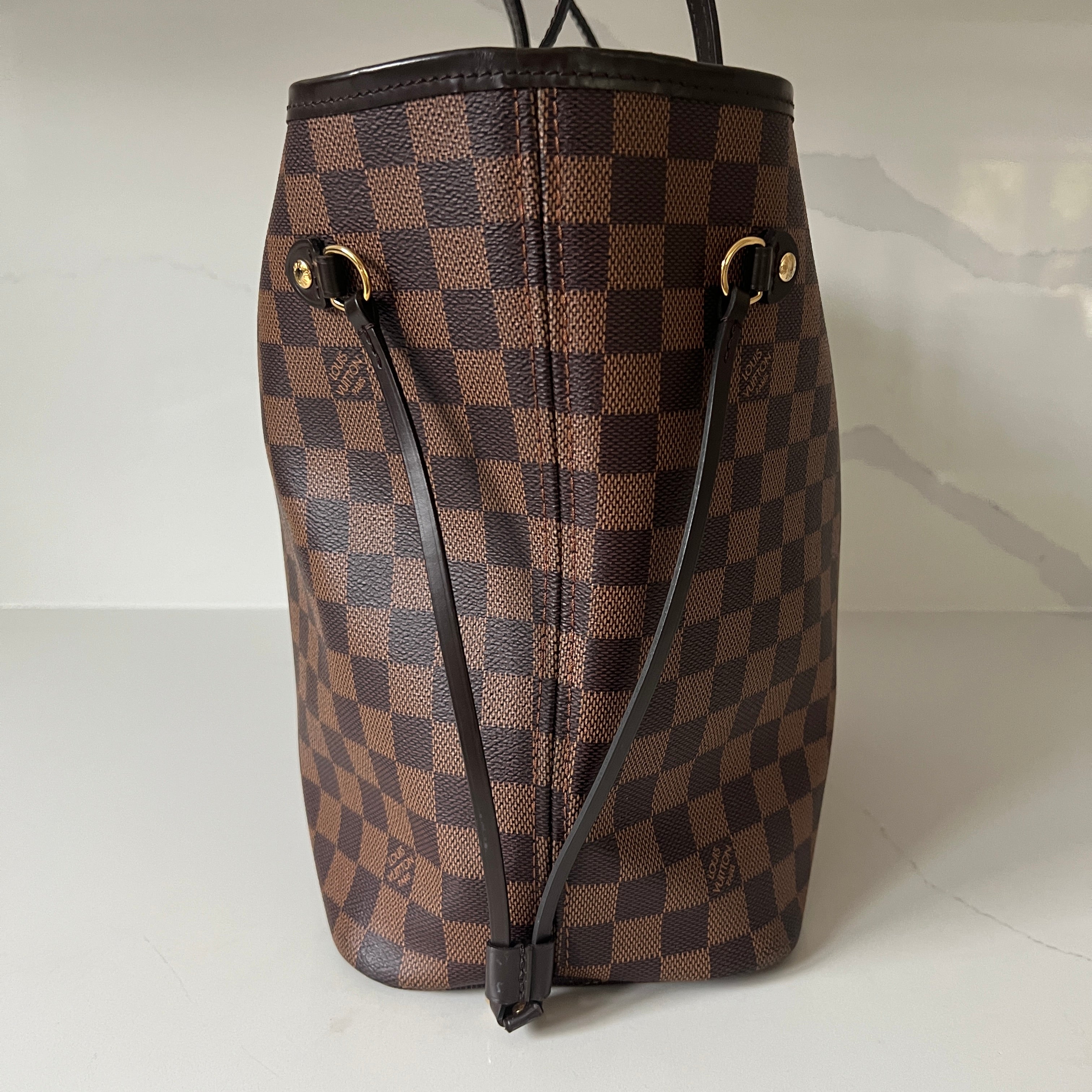 Louis Vuitton Neverfull & Pouch