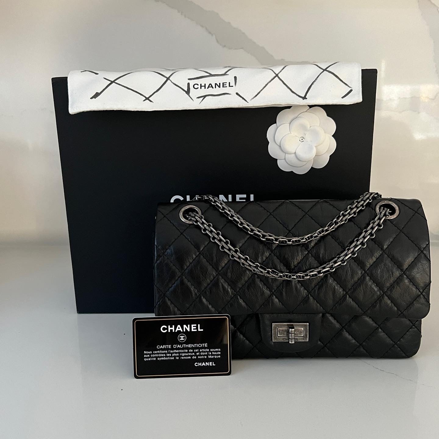 Chanel Reissue 225