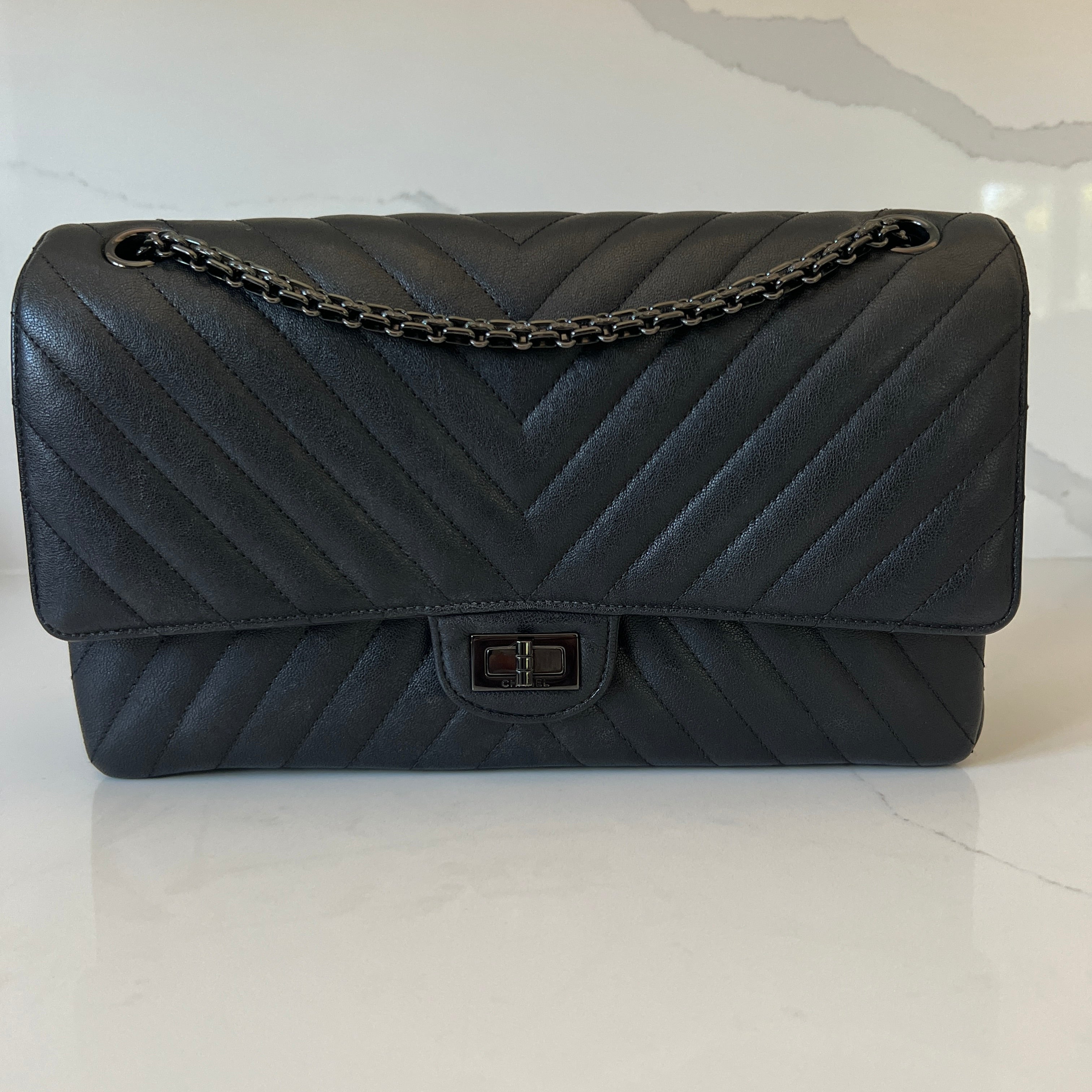 Chanel Reissue 226