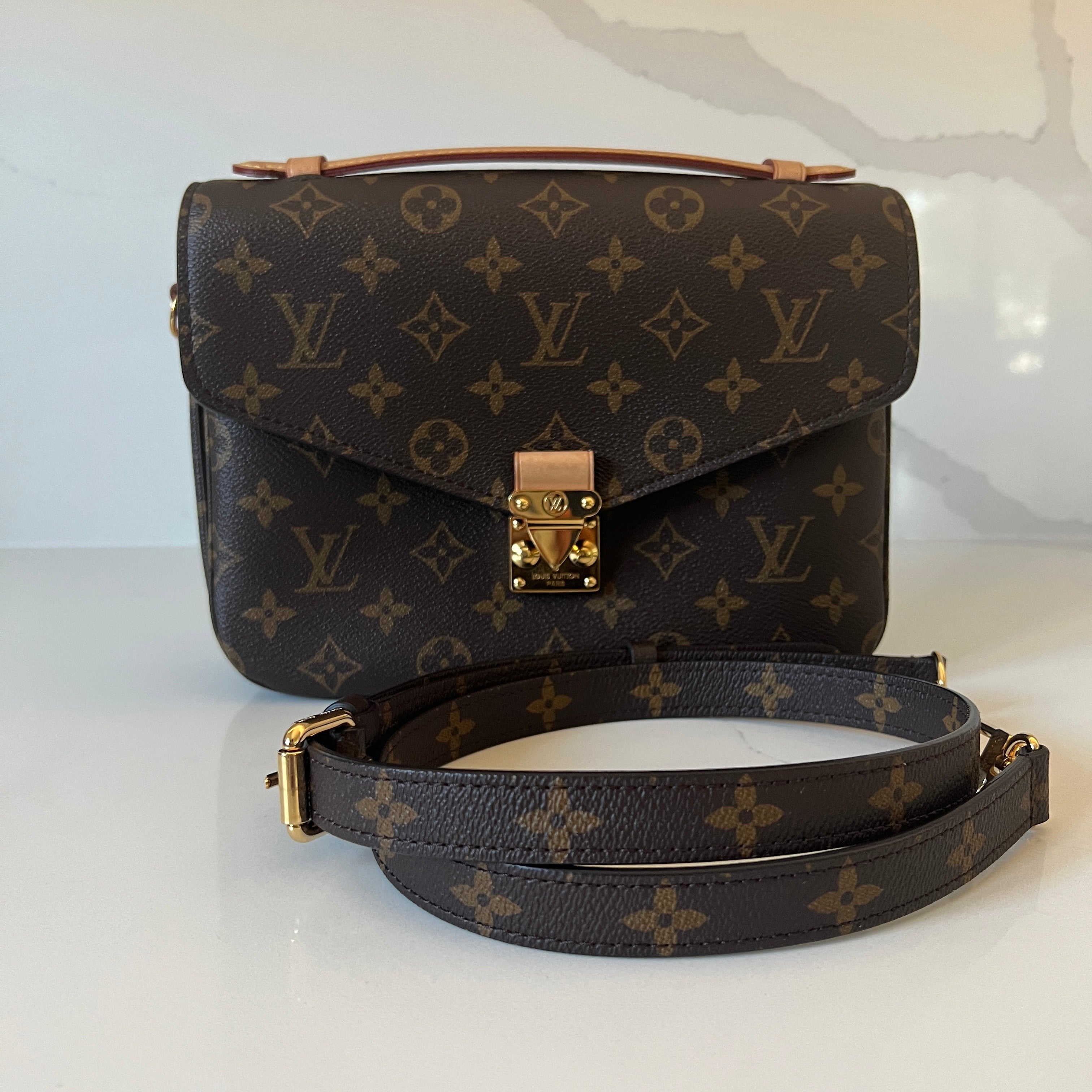 Louis Vuitton Pochette Metis