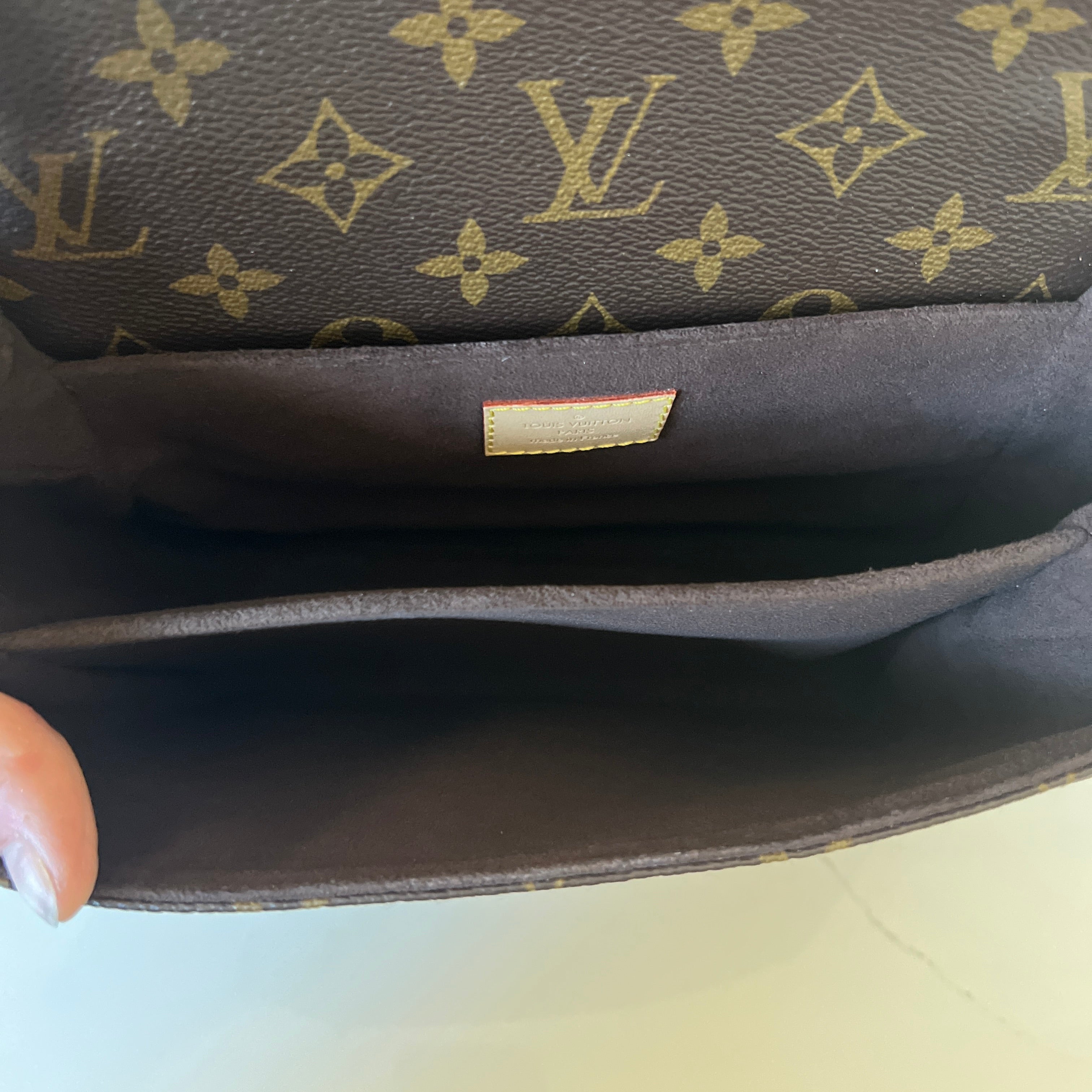 Louis Vuitton Pochette Metis