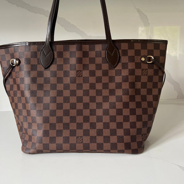 Louis Vuitton Neverfull MM & Pouch