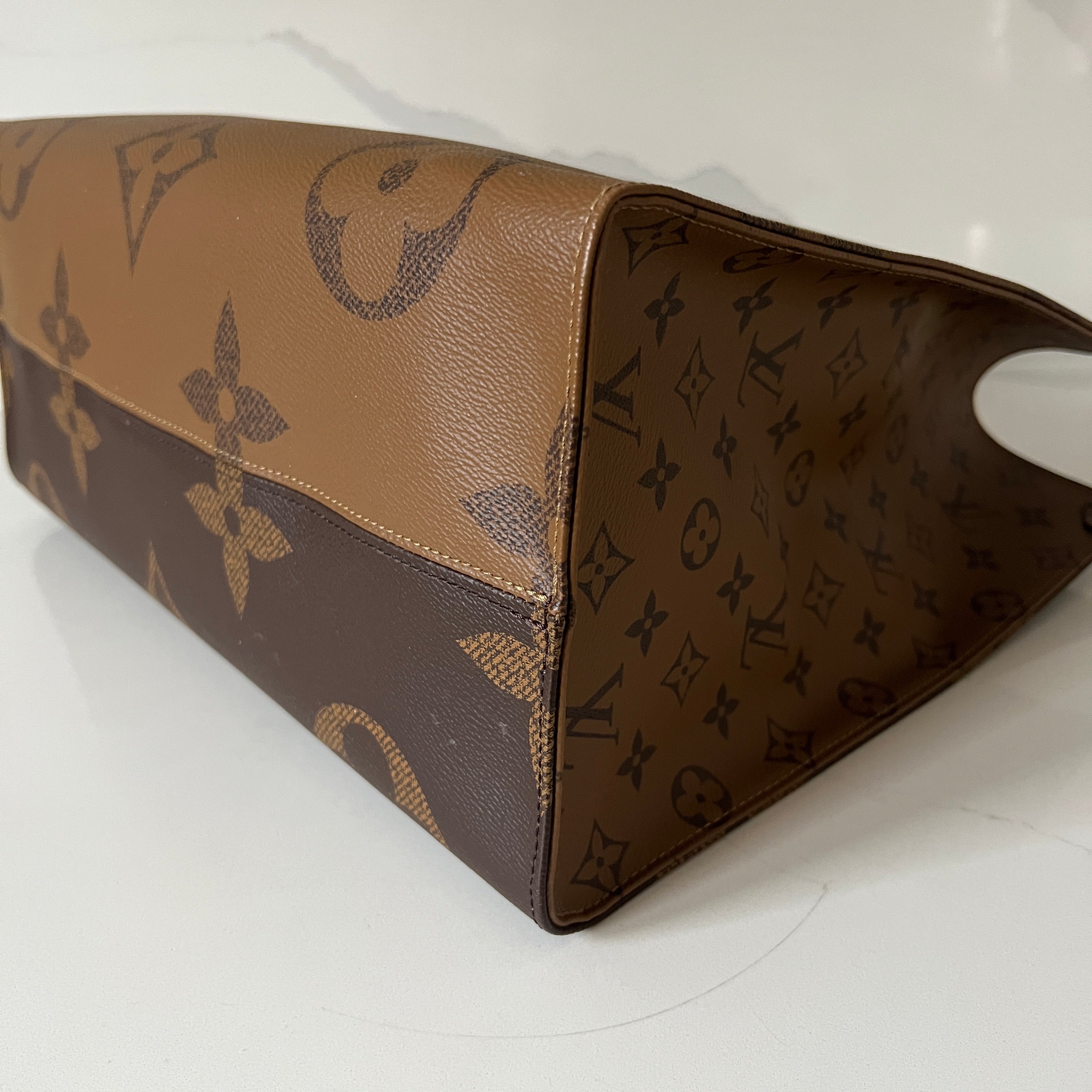 Louis Vuitton On The Go GM