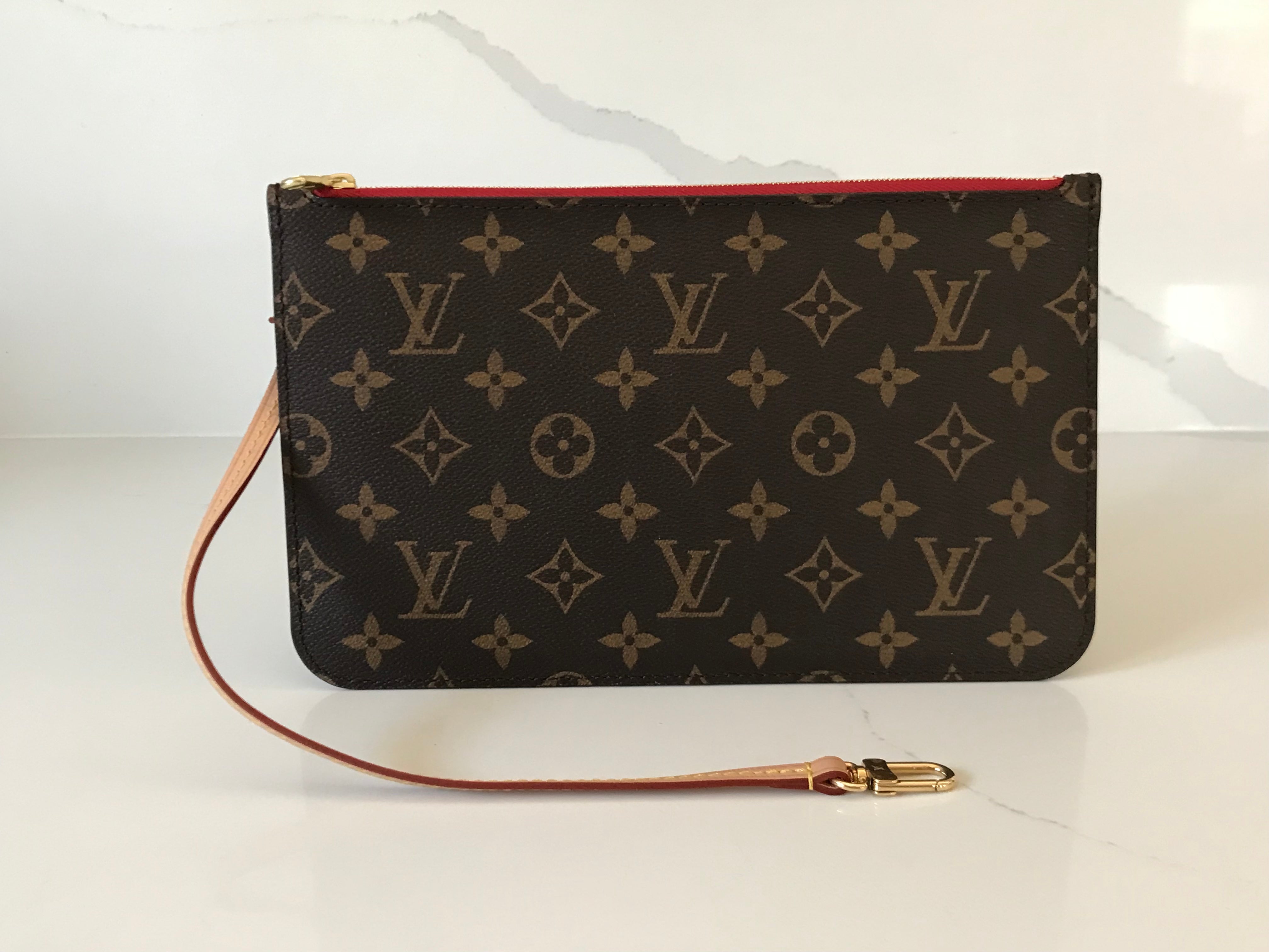 Louis Vuitton Neverfull MM & Pouch