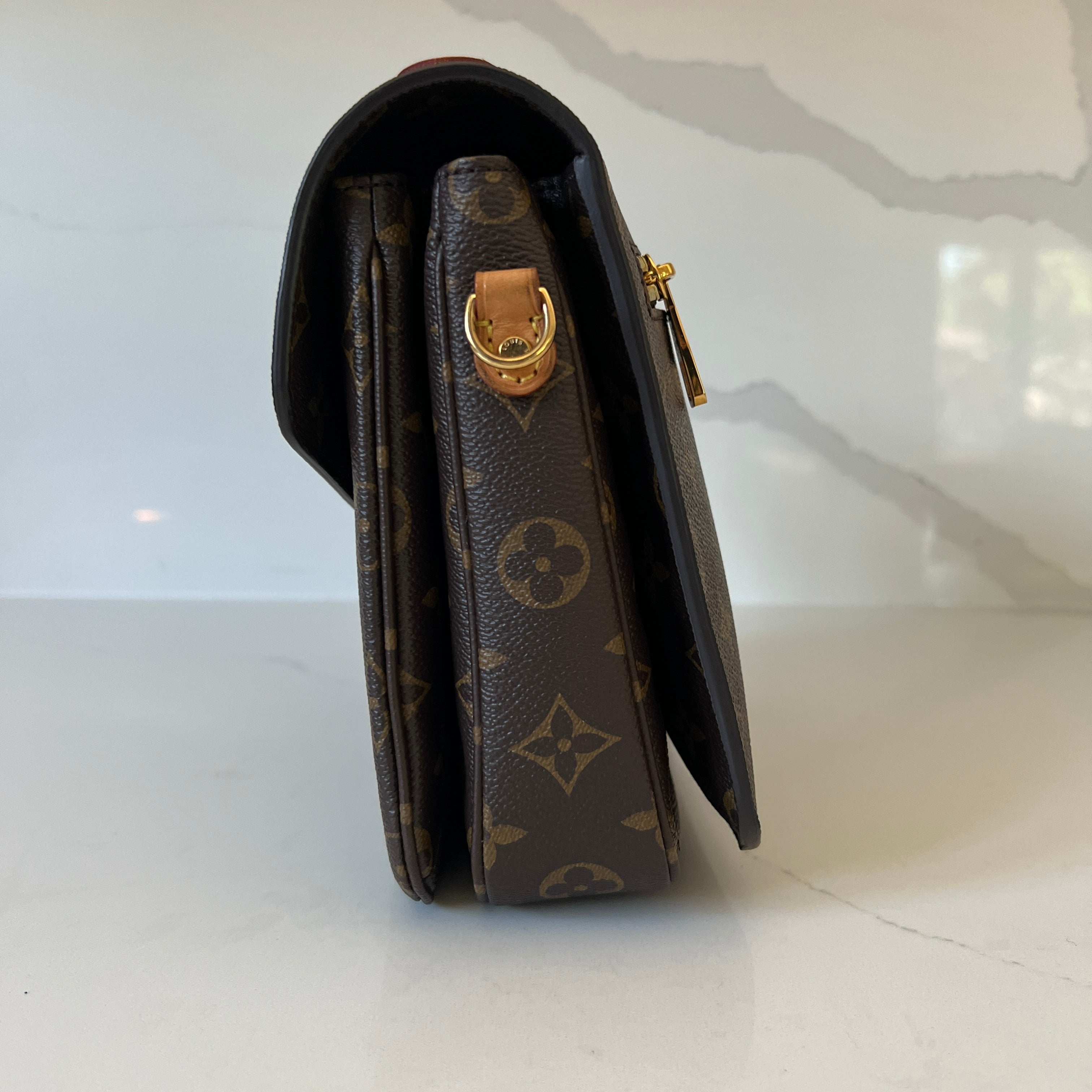 Louis Vuitton Pochette Metis