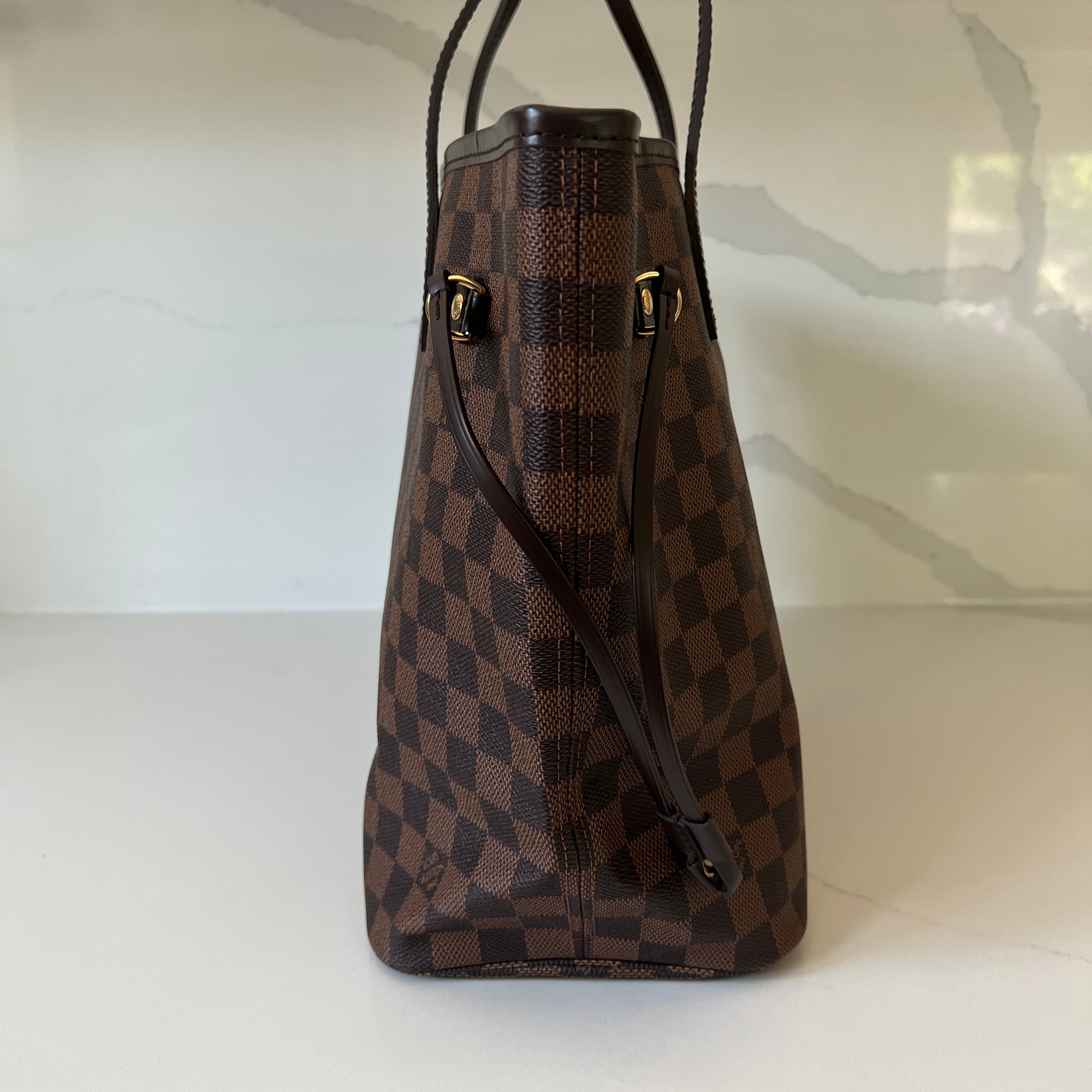 Louis Vuitton Neverfull MM & Pouch