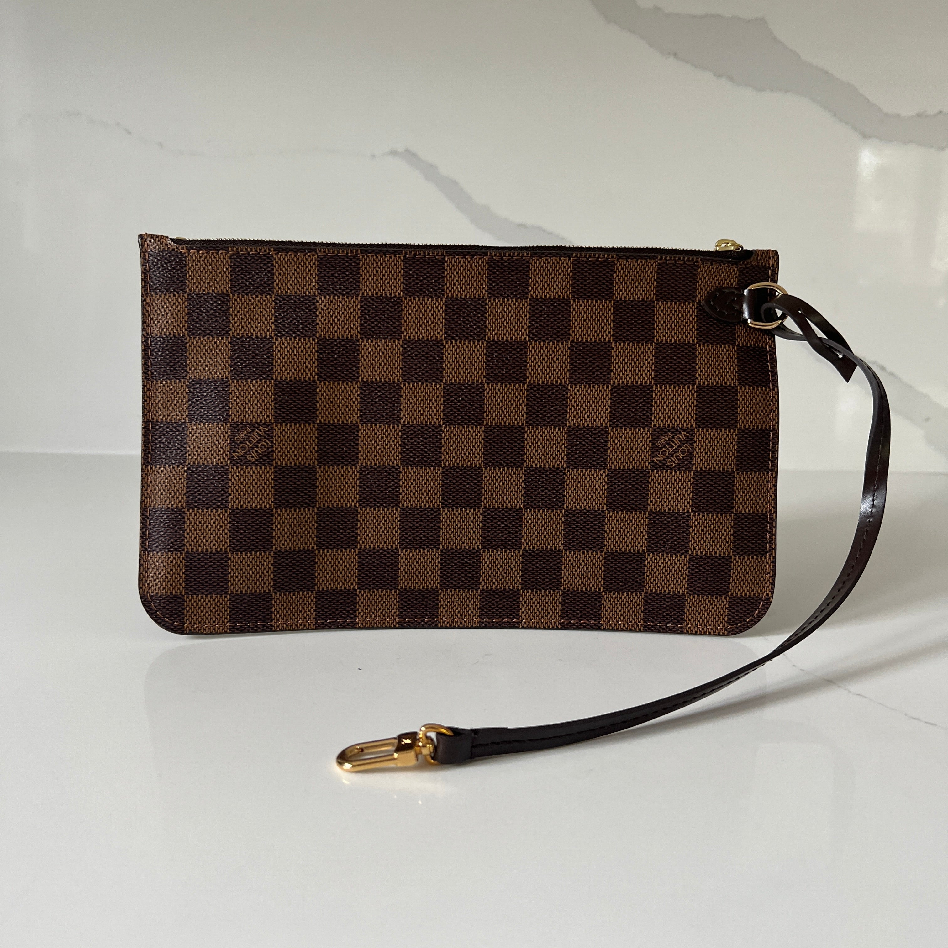 Louis Vuitton Neverfull MM & Pouch