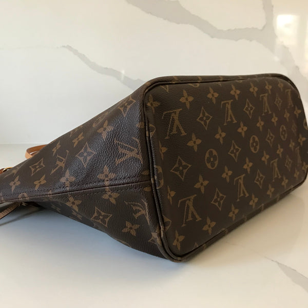 Louis Vuitton Neverfull MM & Pouch