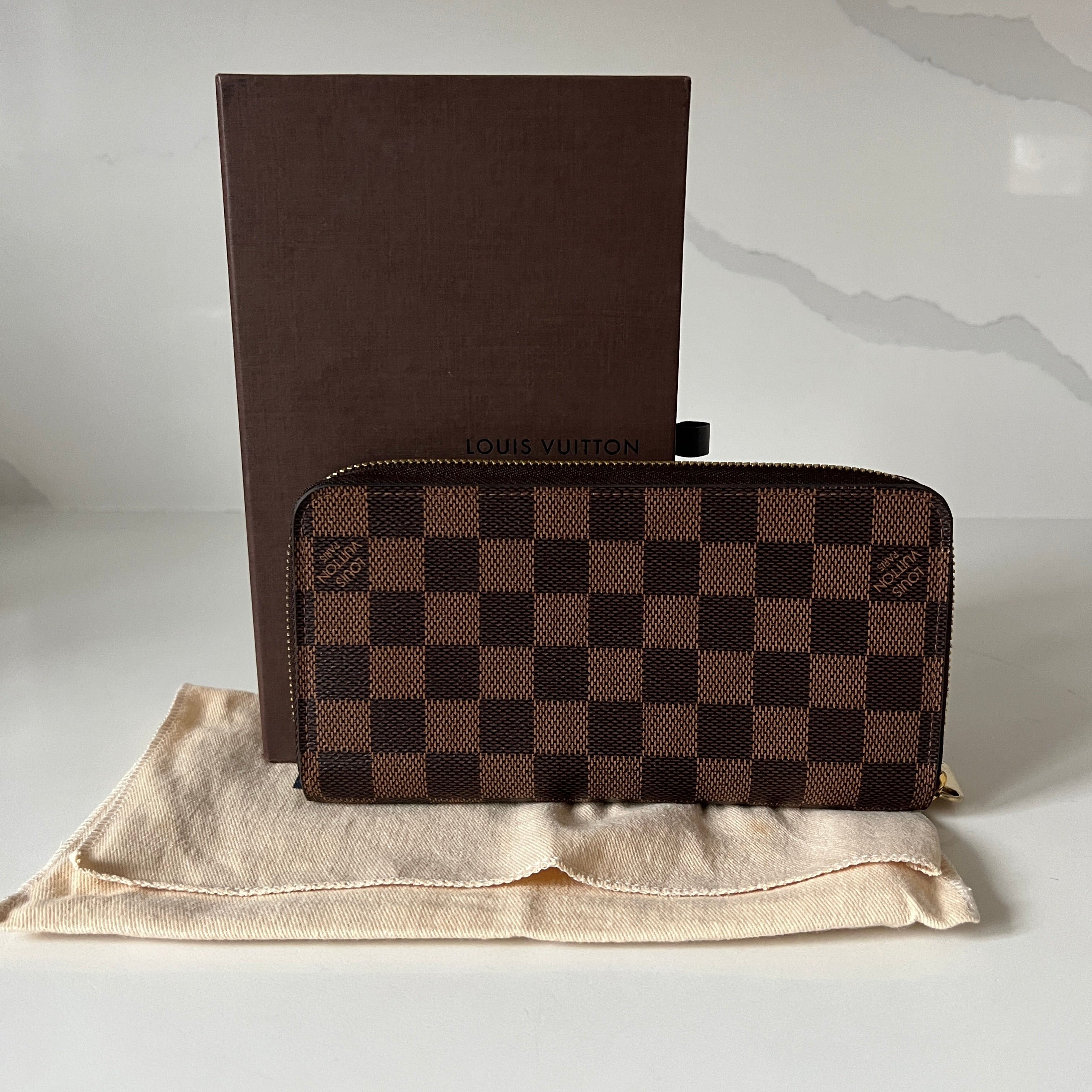 Louis Vuitton Zippy Wallet