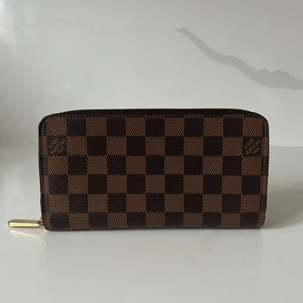 Louis Vuitton Zippy Wallet