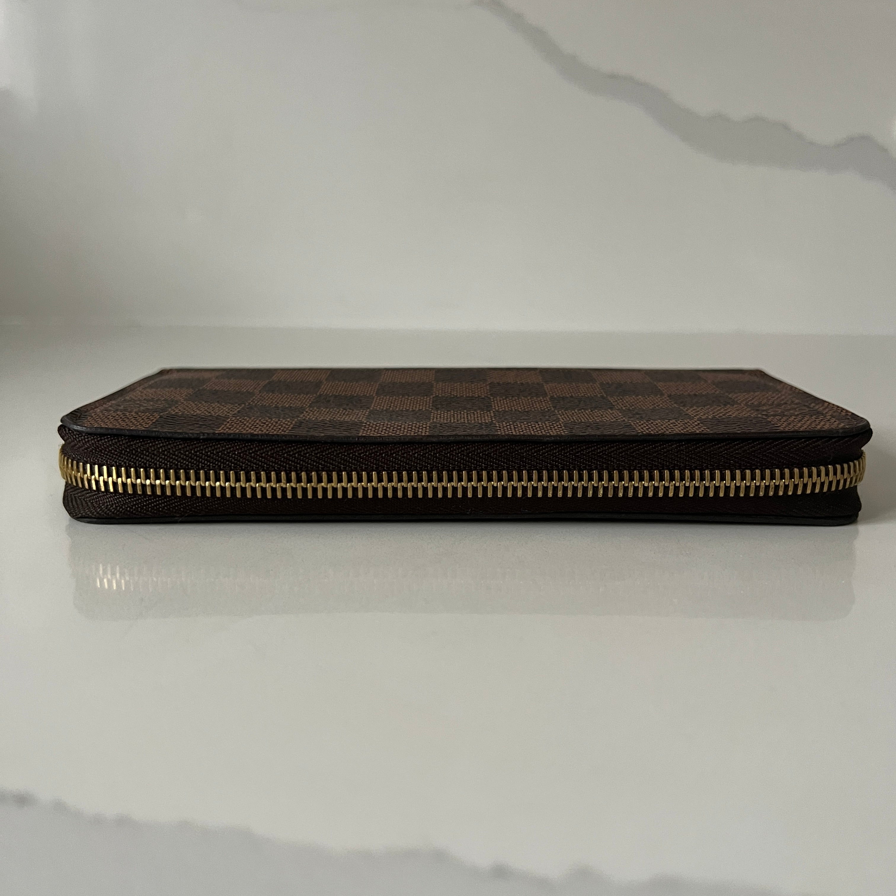 Louis Vuitton Zippy Wallet