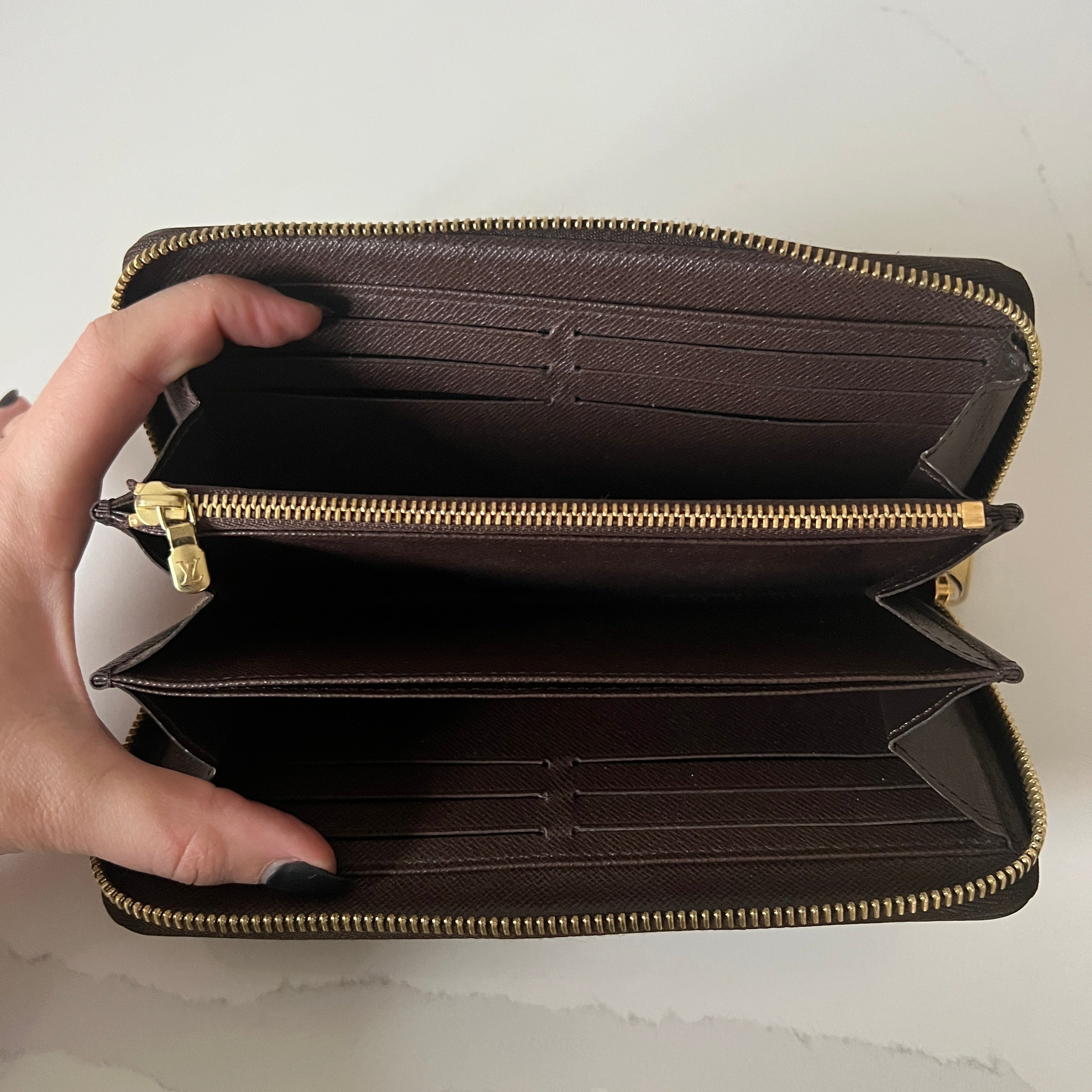 Louis Vuitton Zippy Wallet