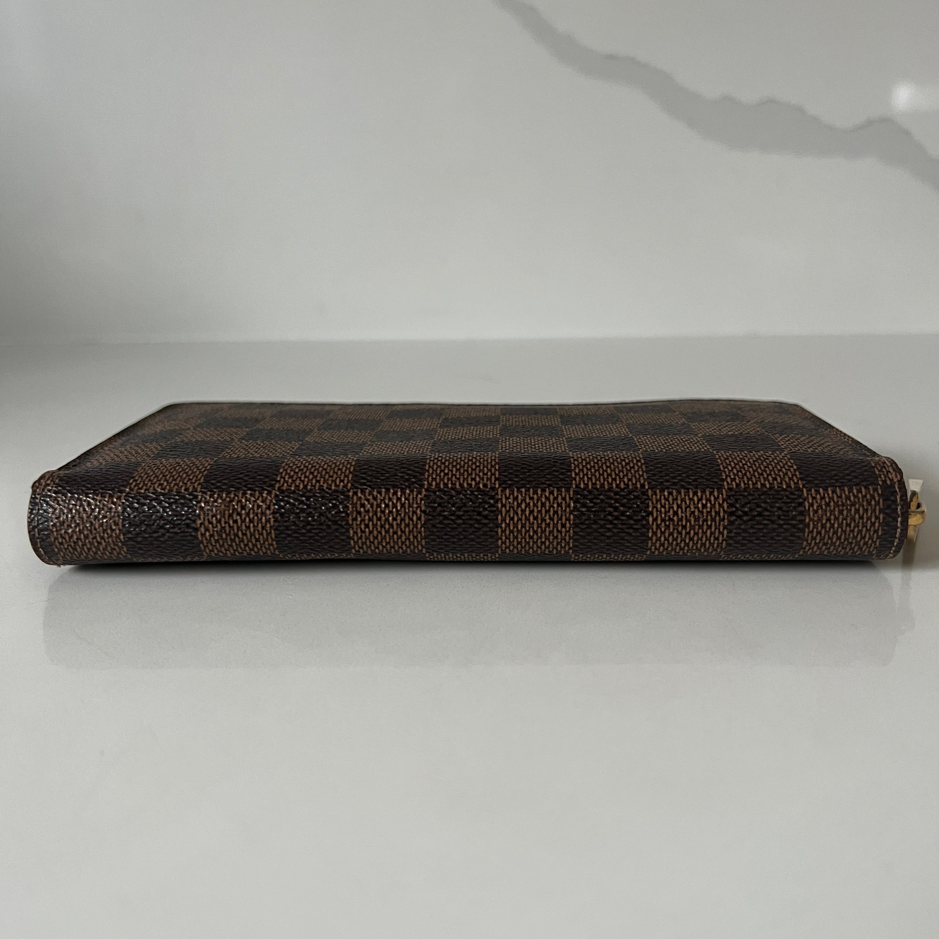 Louis Vuitton Zippy Wallet