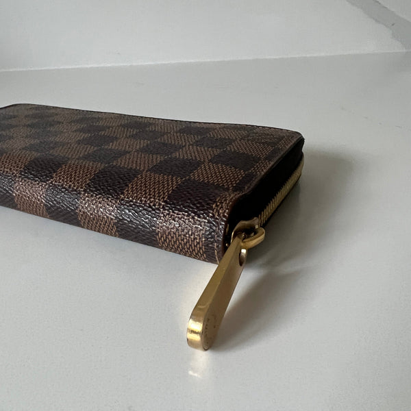 Louis Vuitton Zippy Wallet