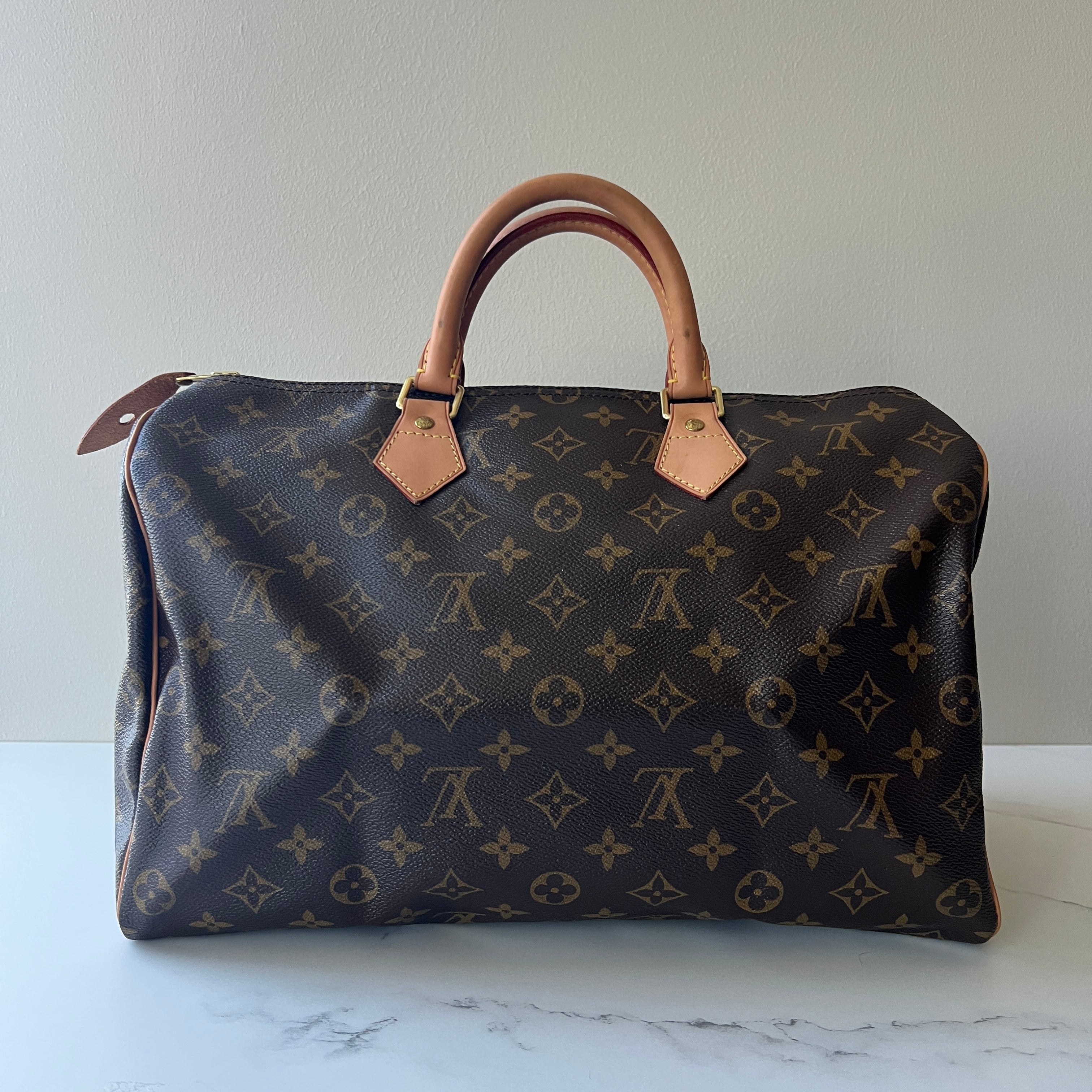 Louis Vuitton Speedy 35