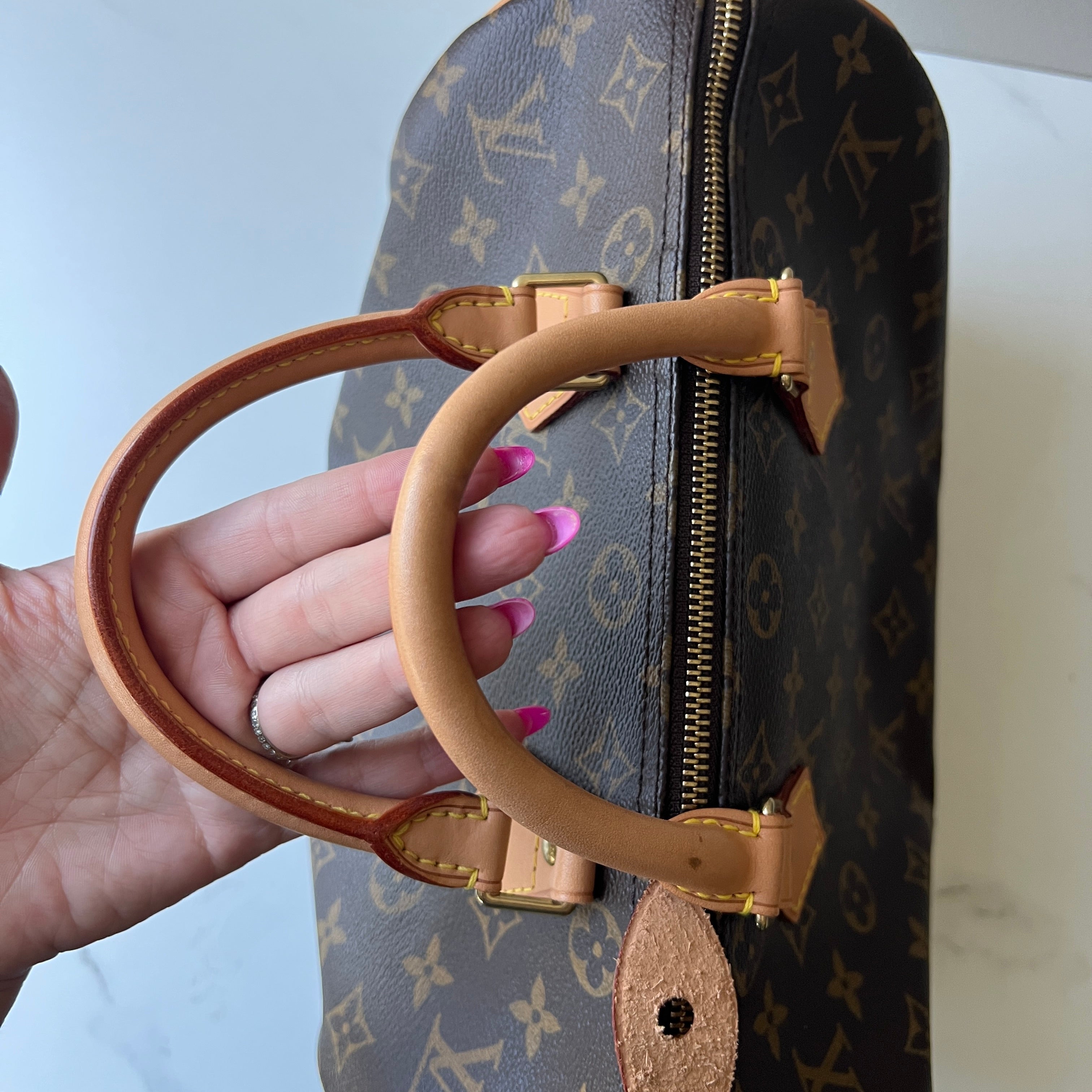 Louis Vuitton Speedy 30