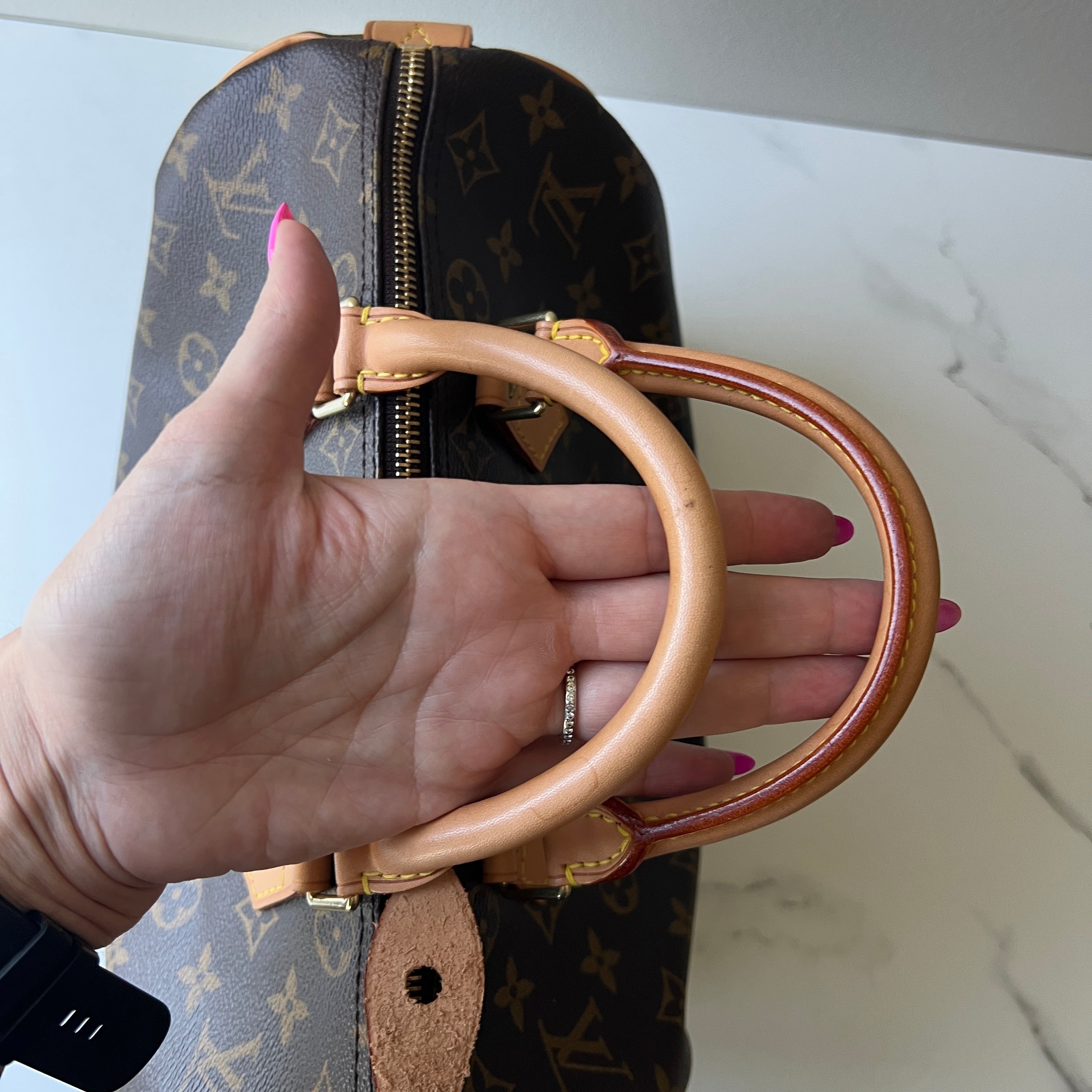 Louis Vuitton Speedy 30