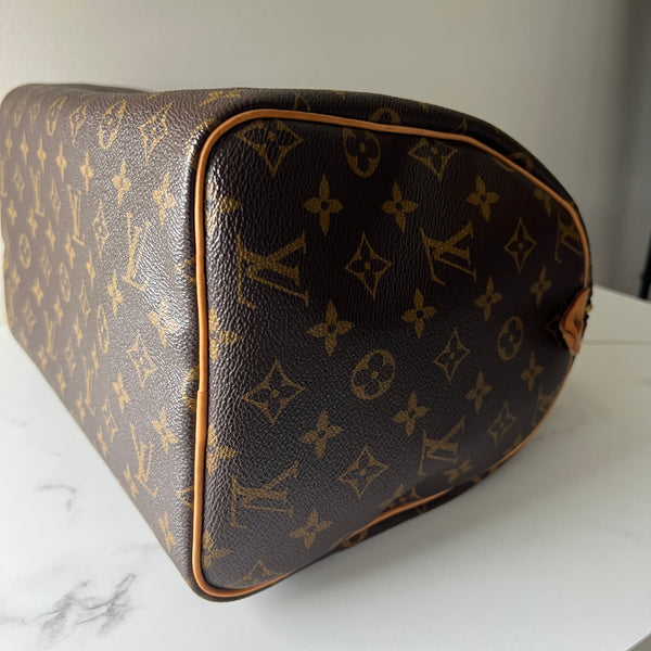 Louis Vuitton Speedy 30