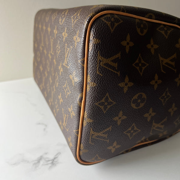 Louis Vuitton Speedy 30
