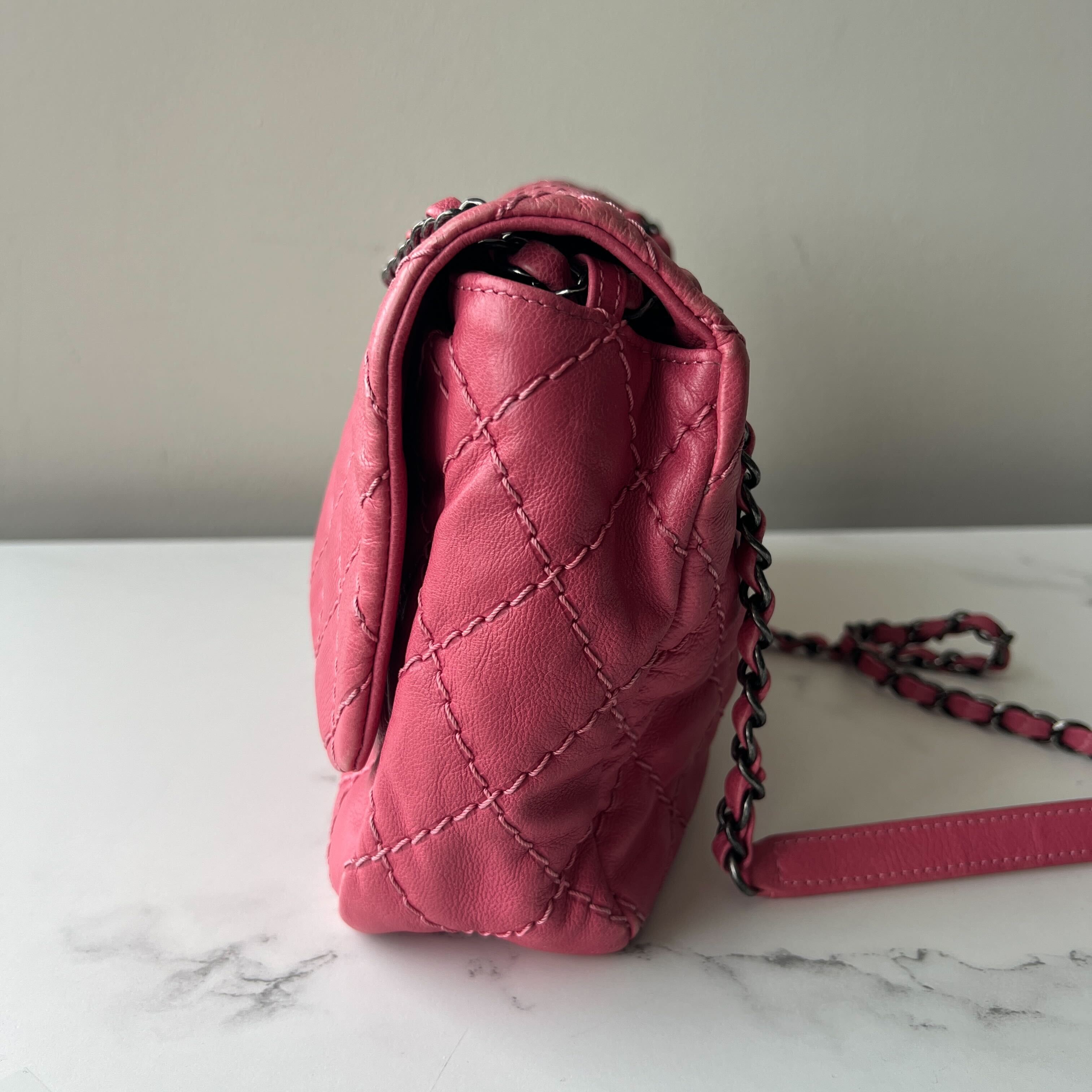 Chanel Natural Beauty Split Pocket