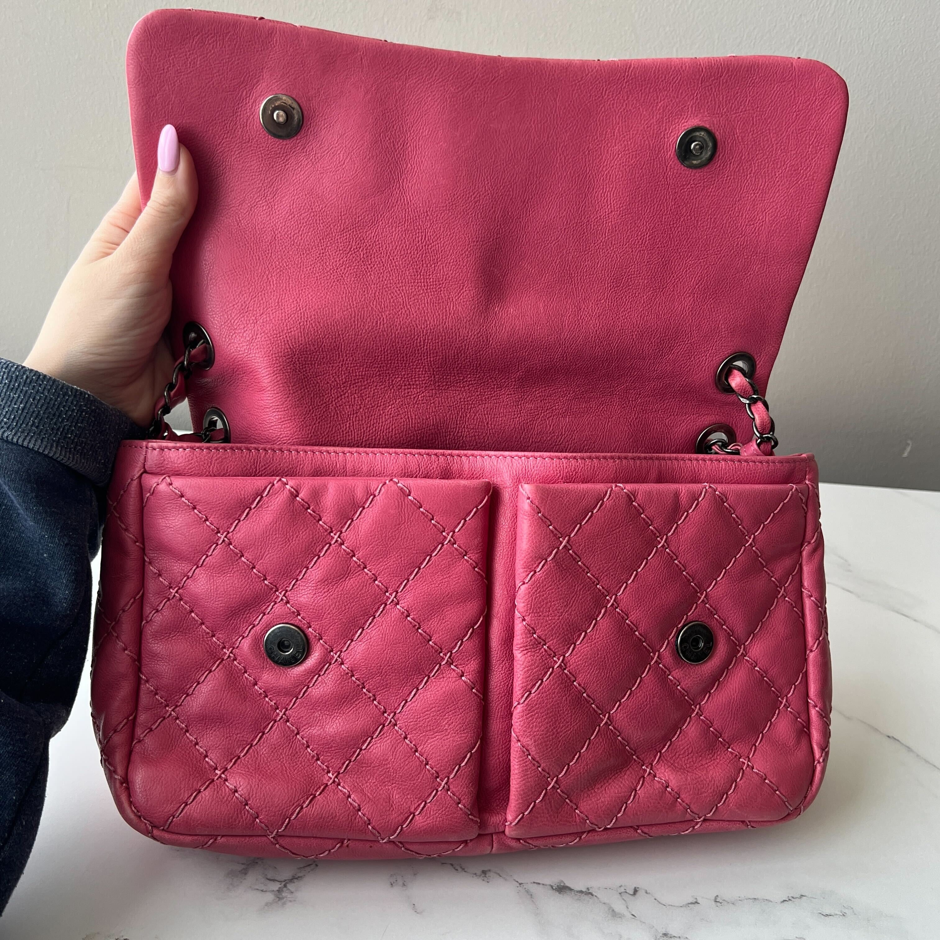 Chanel Natural Beauty Split Pocket