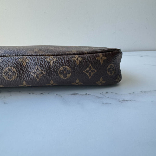 Louis Vuitton Multi Pochette Accessories