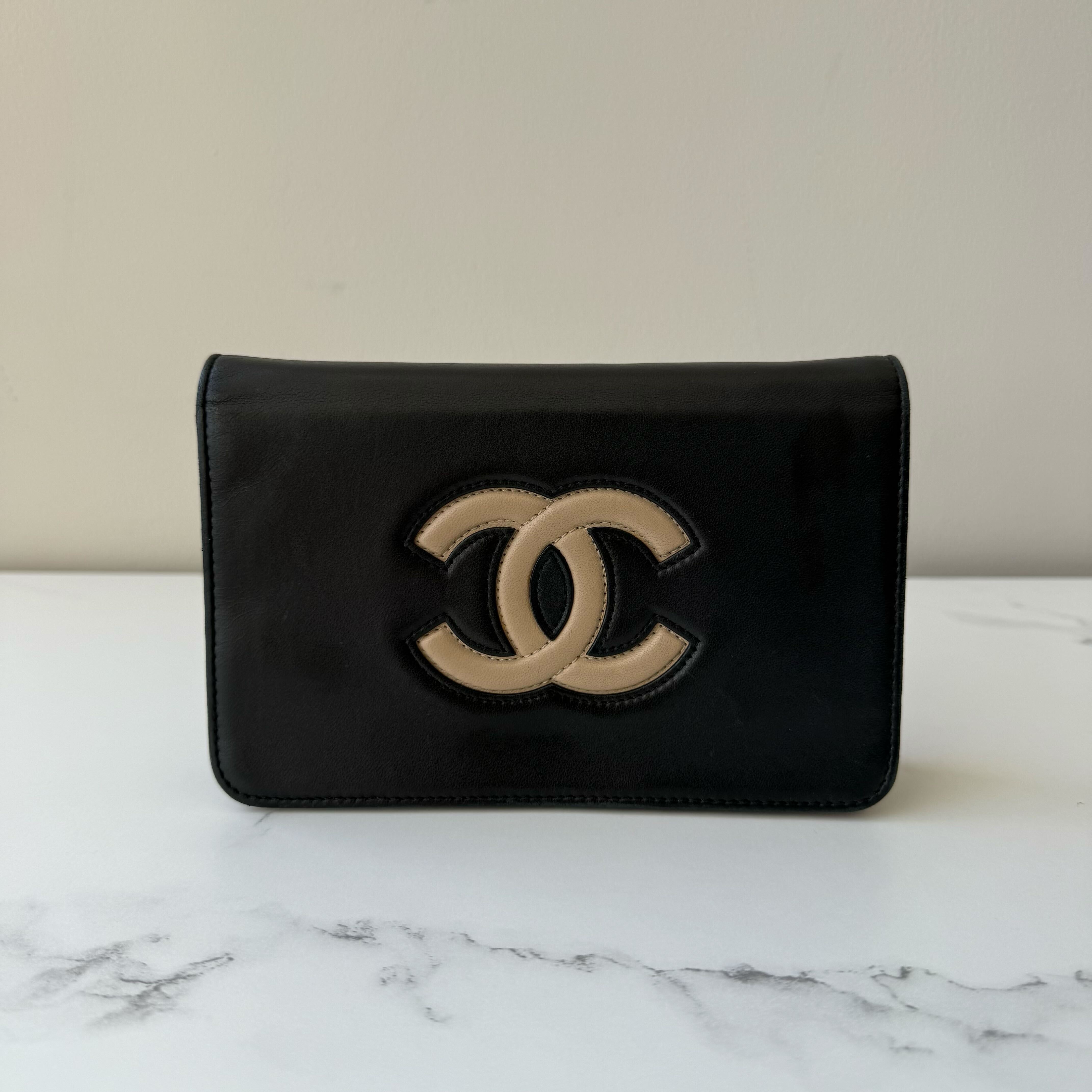 Chanel CC WOC