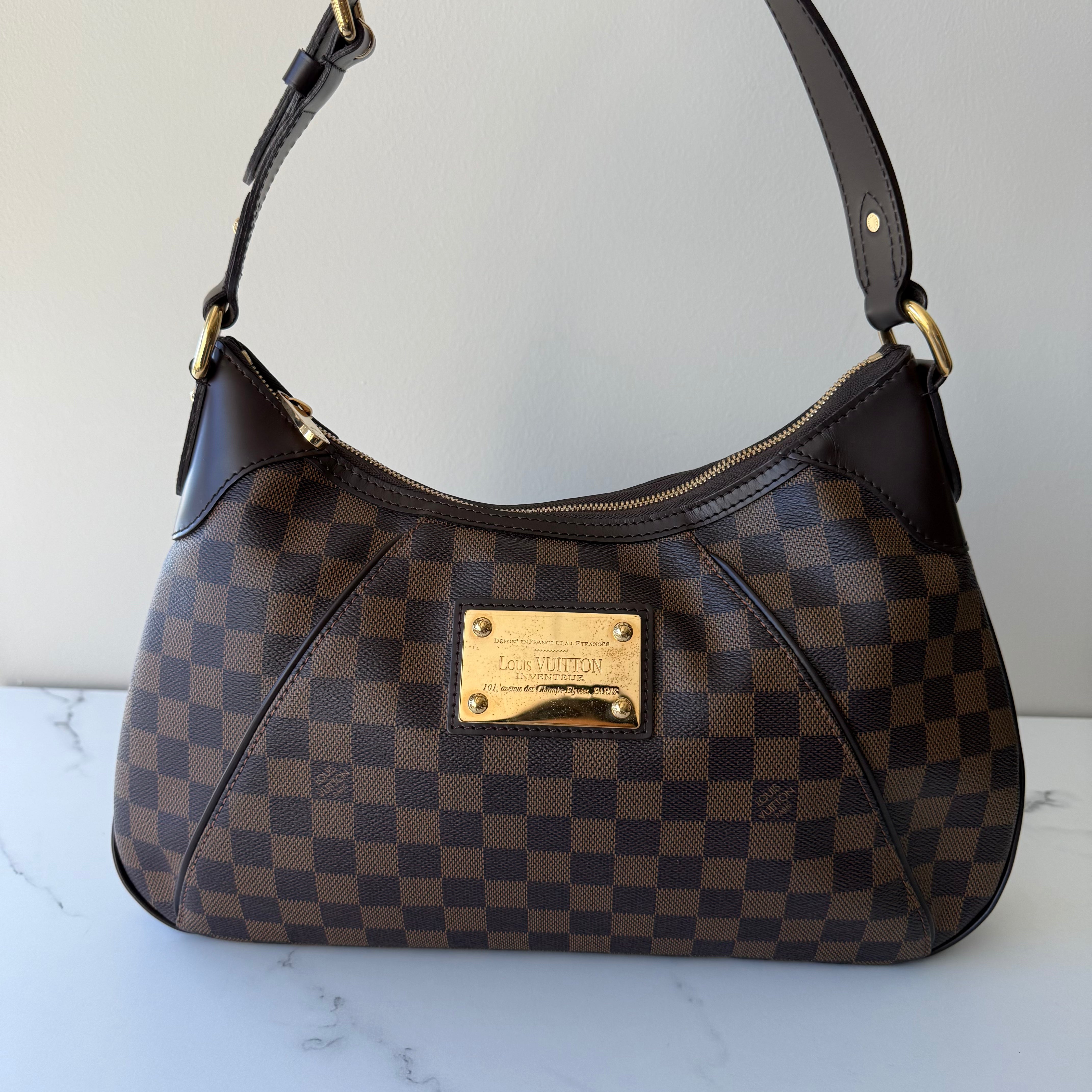 Louis Vuitton Thames PM