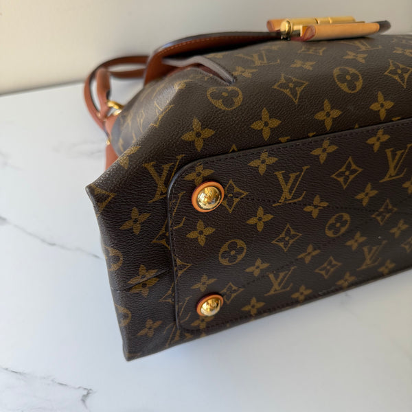 Louis Vuitton Hobo Tote