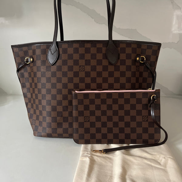 Louis Vuitton Neverfull MM & Pouch