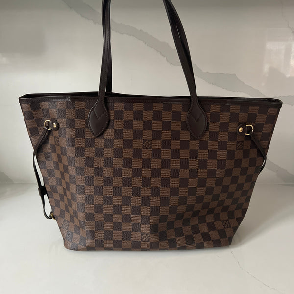 Louis Vuitton Neverfull MM & Pouch