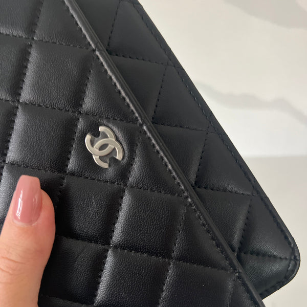 Chanel Wallet on Chain