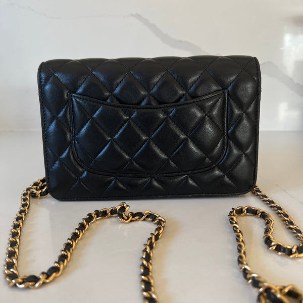 Chanel Wallet on Chain