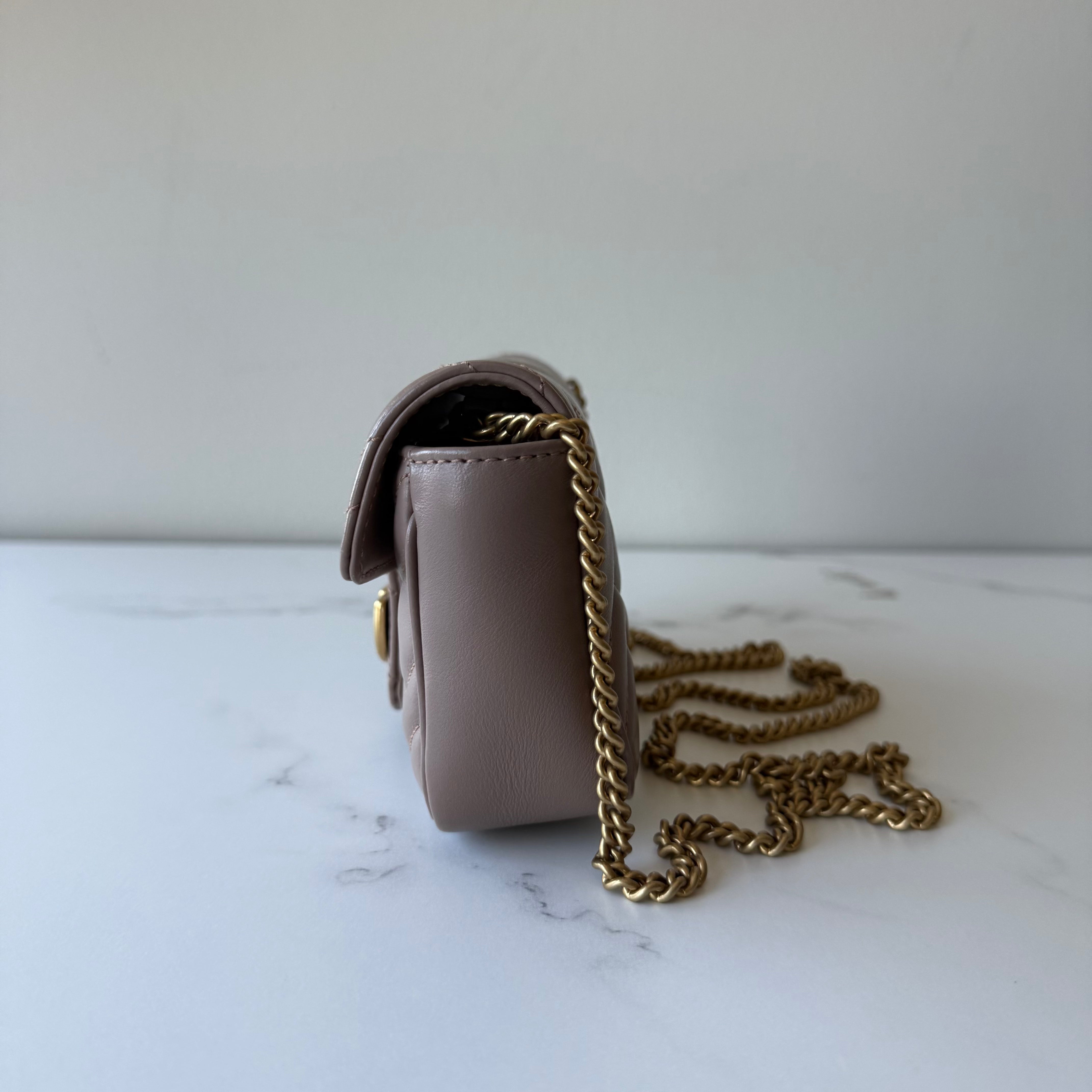 Gucci Super Mini Marmont