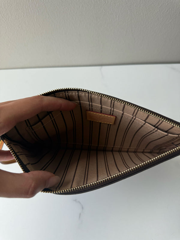 Louis Vuitton Pouch