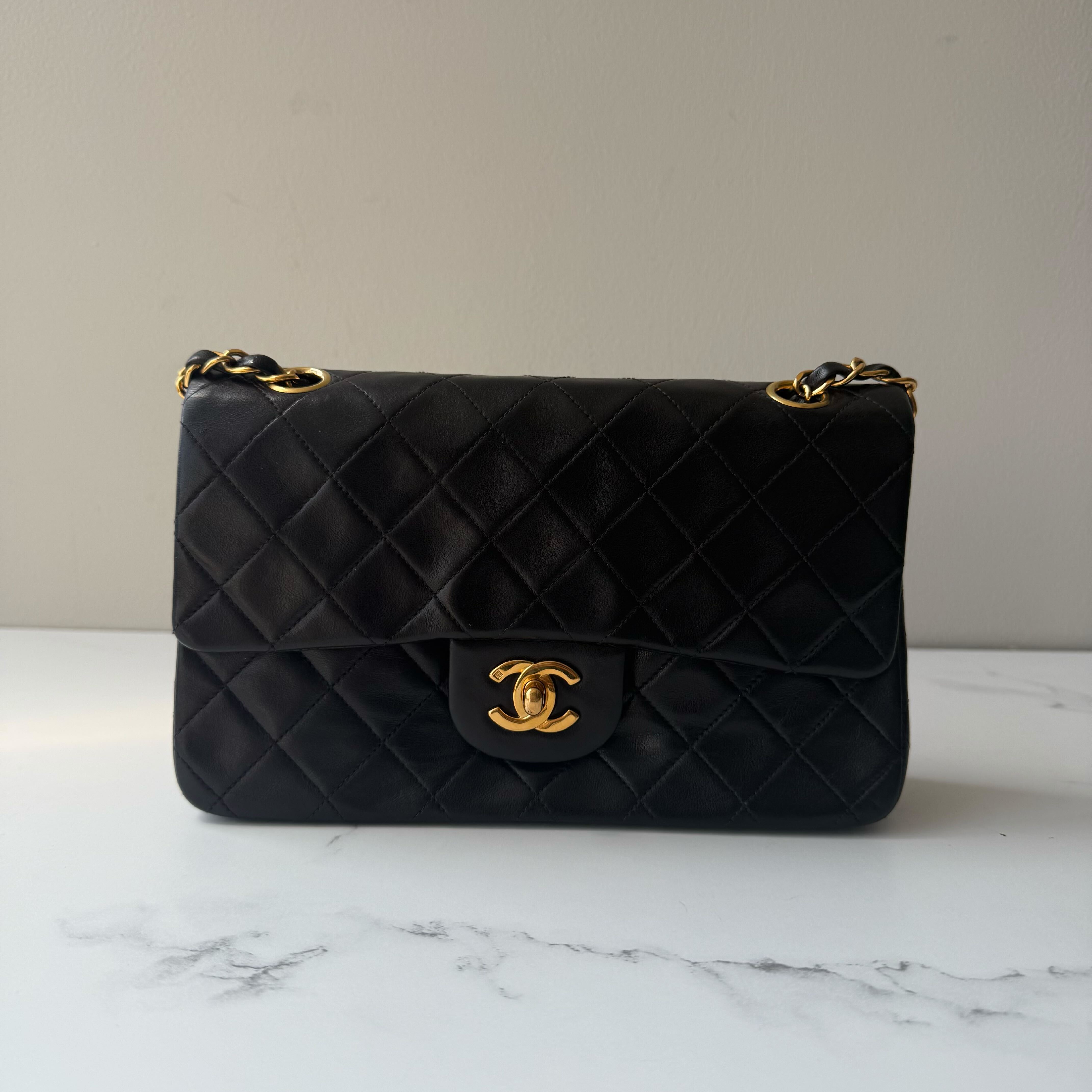 Chanel Classic 23