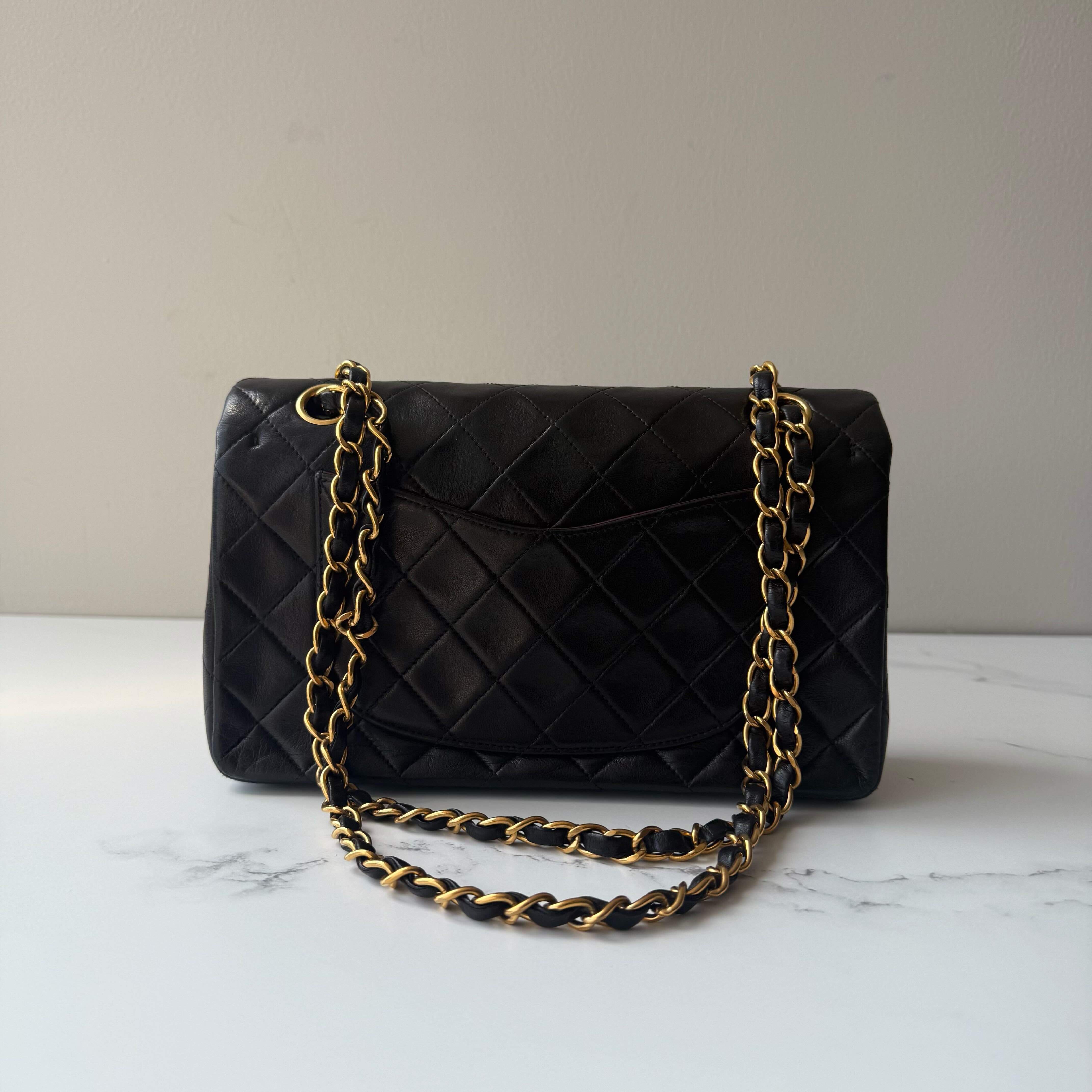 Chanel Classic 23
