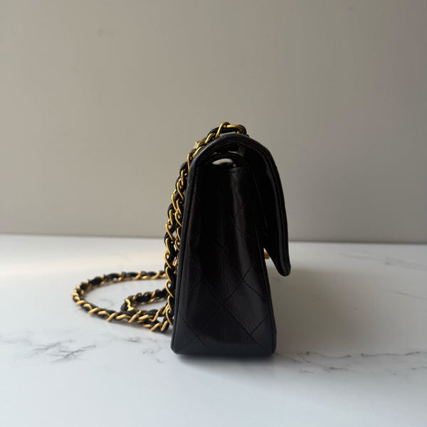 Chanel Classic 23