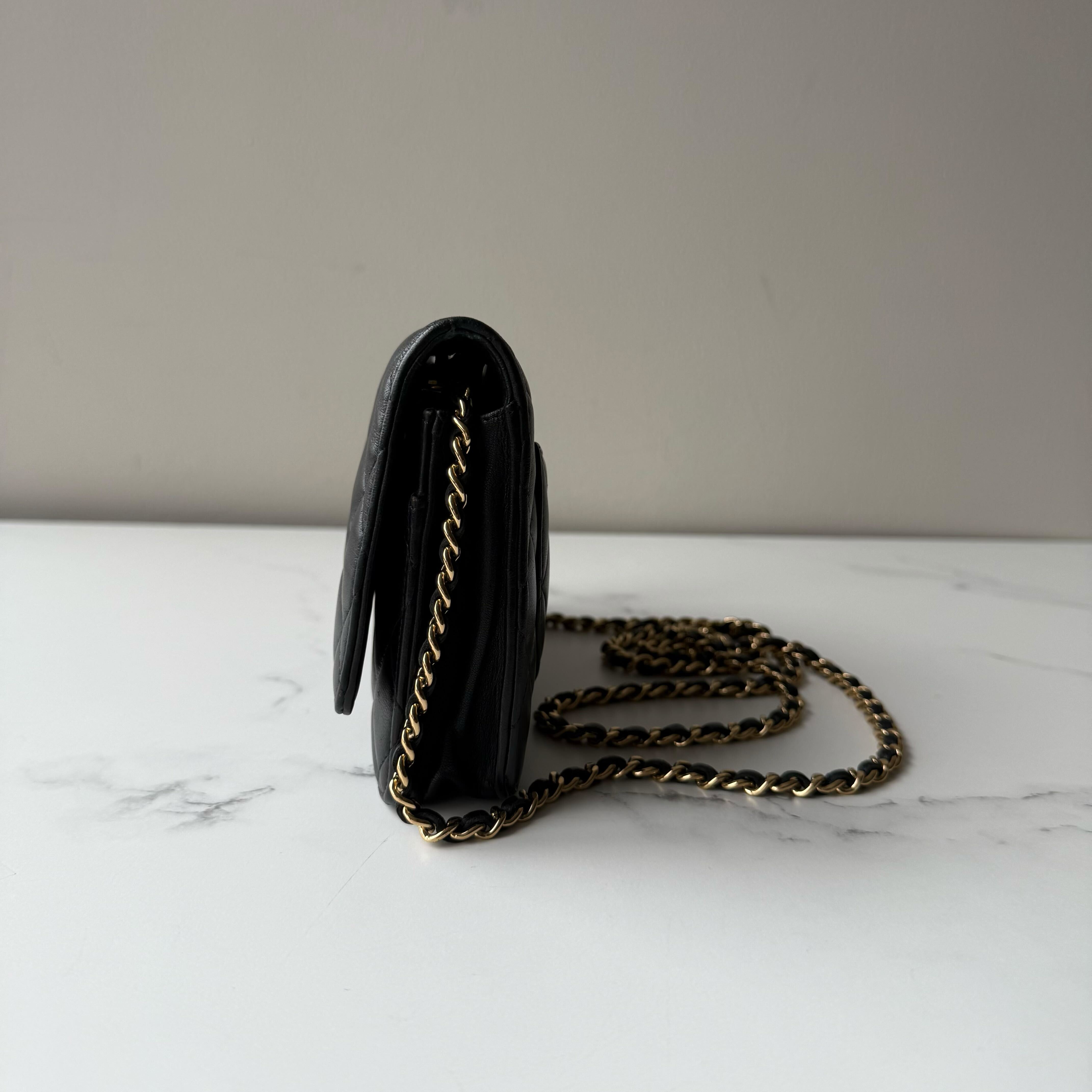 Chanel Wallet on Chain