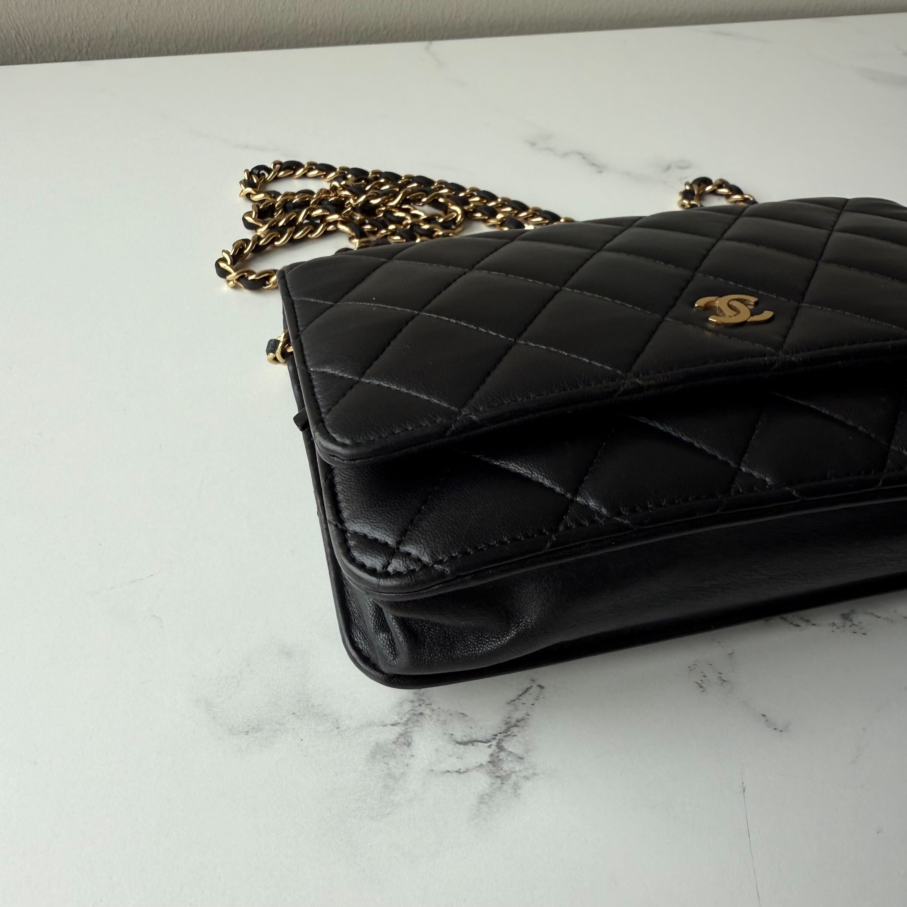 Chanel Wallet on Chain