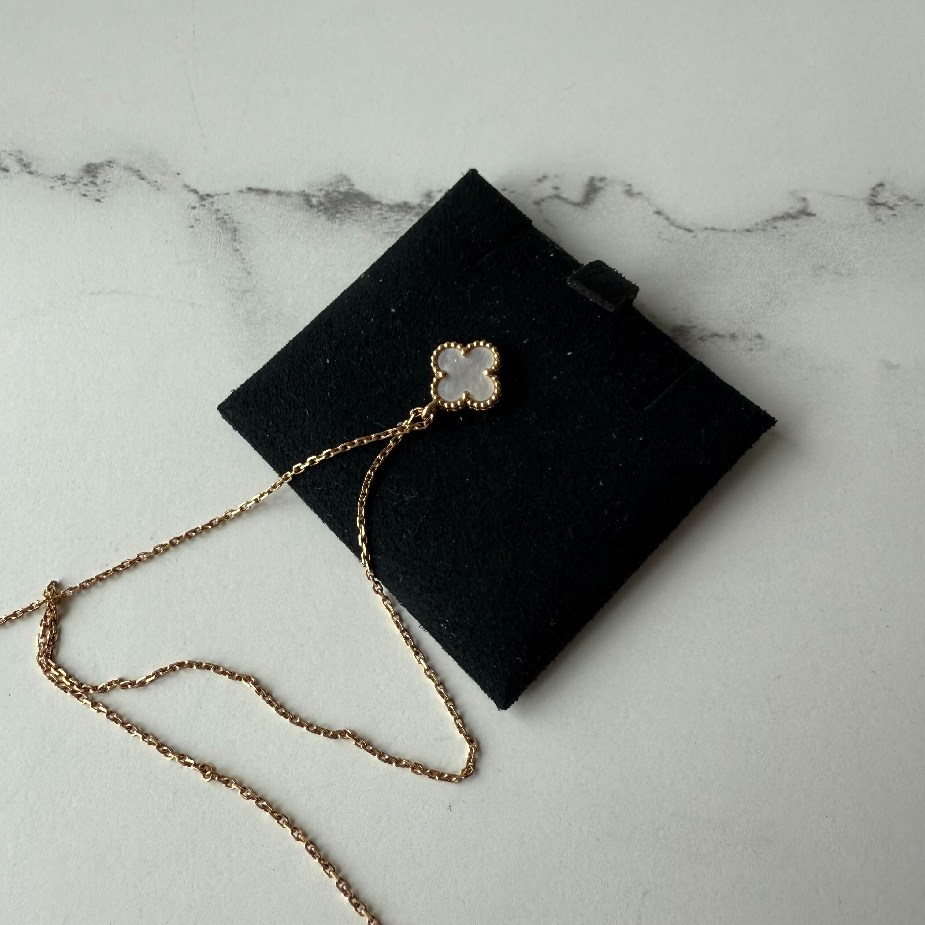 Van Cleef Sweet Alhambra