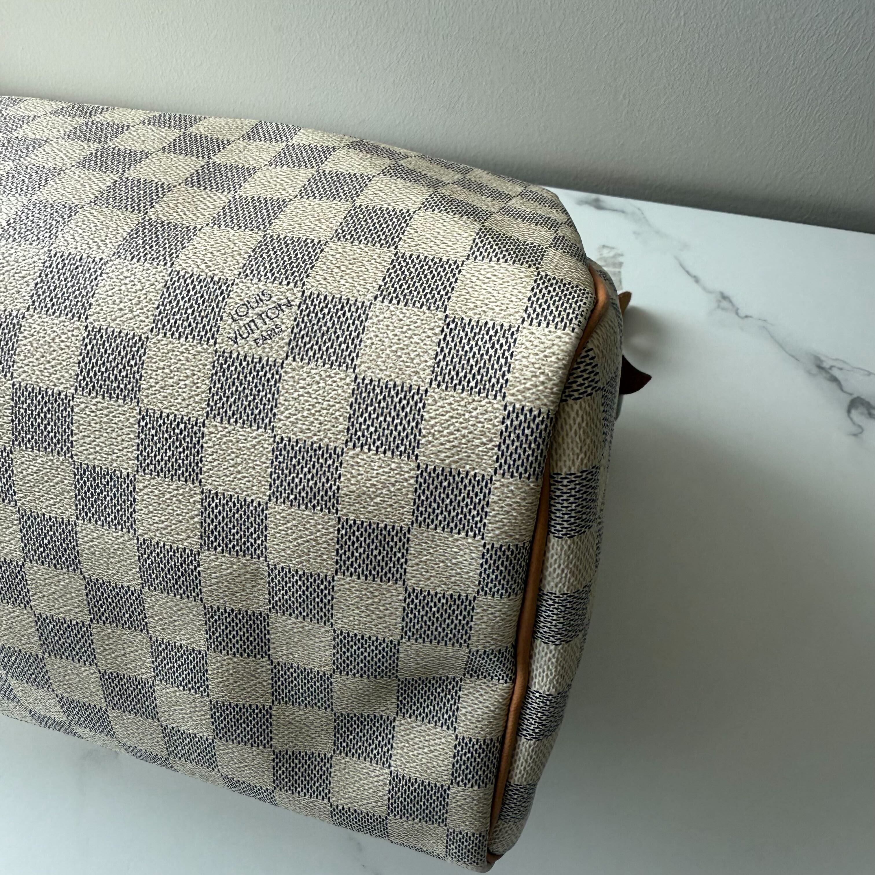 Louis Vuitton Speedy 30