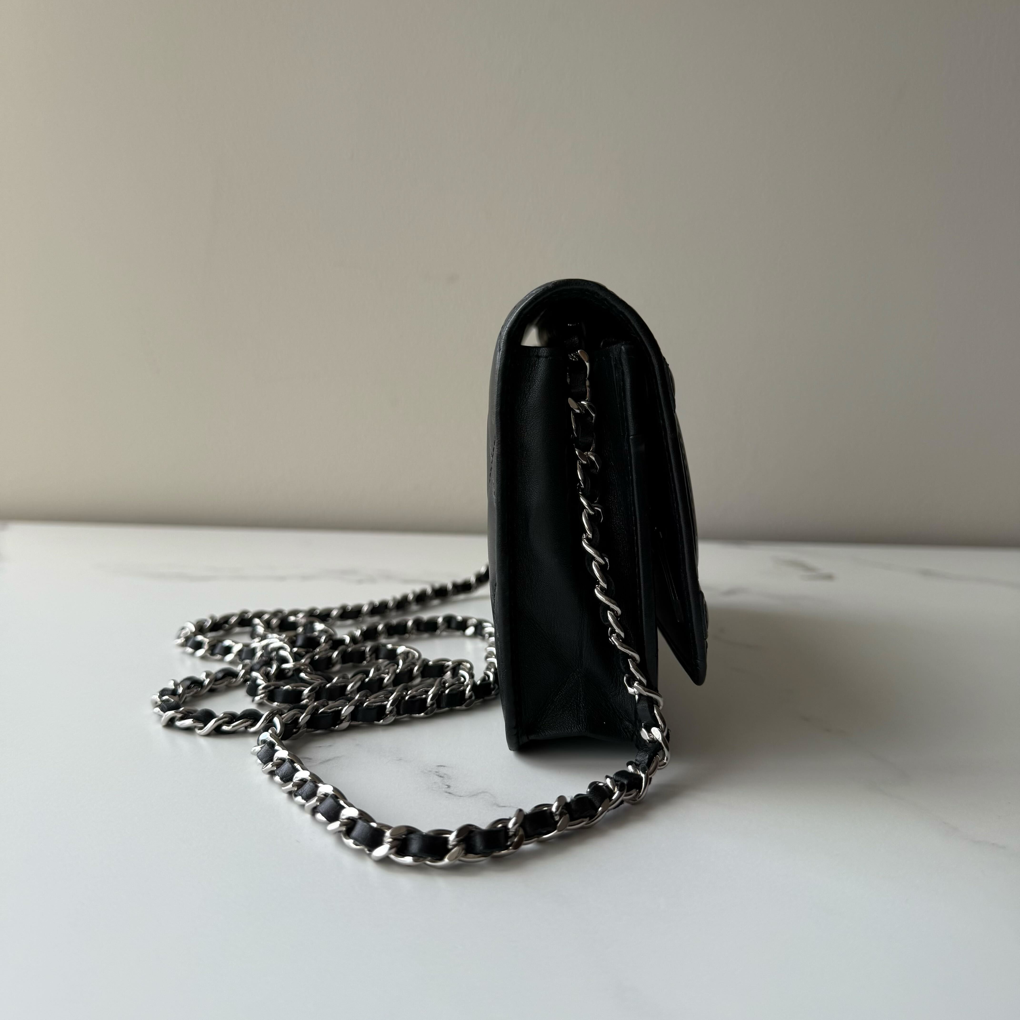 Chanel Wallet on Chain