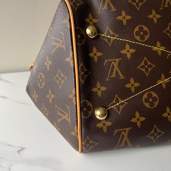 Louis Vuitton Tivoli