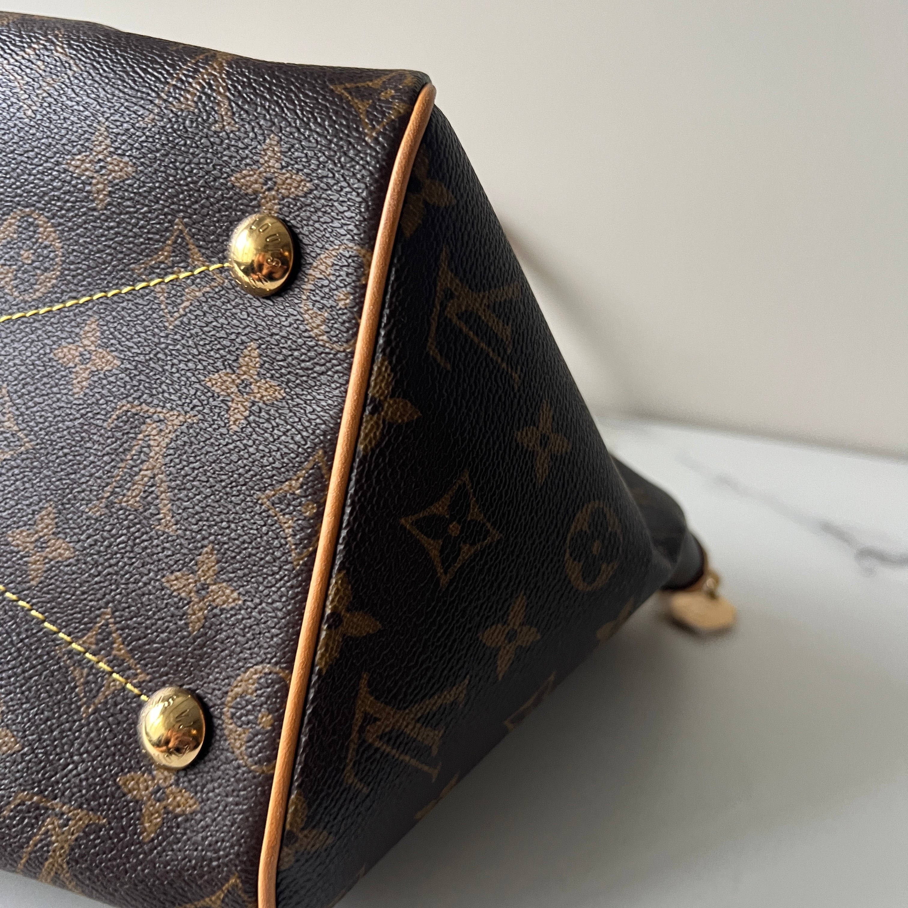 Louis Vuitton Tivoli