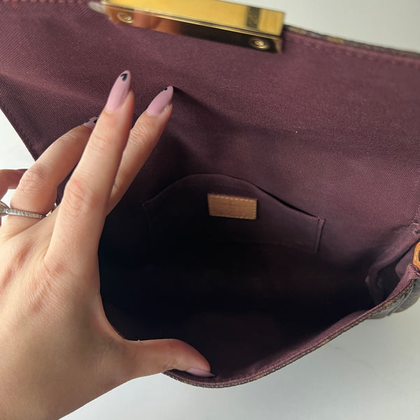 Louis Vuitton Favorite