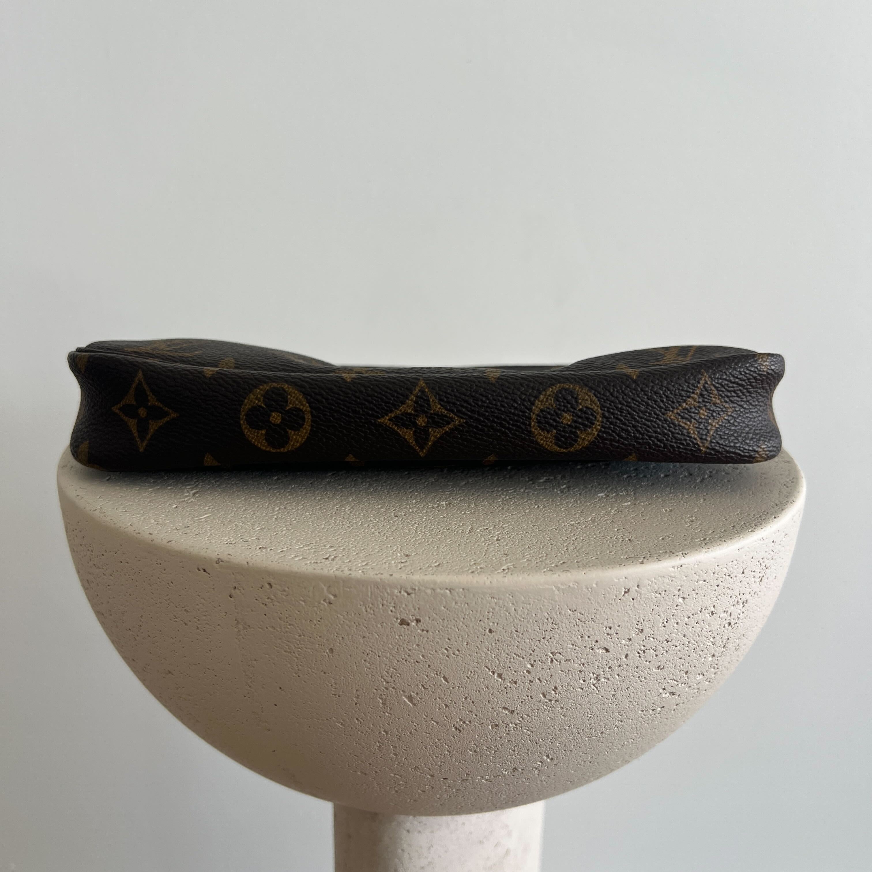 Louis Vuitton Pochette Accessories