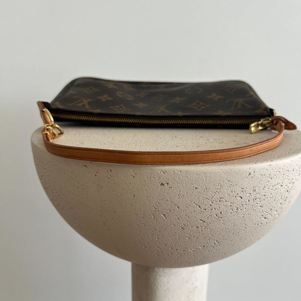 Louis Vuitton Pochette Accessories
