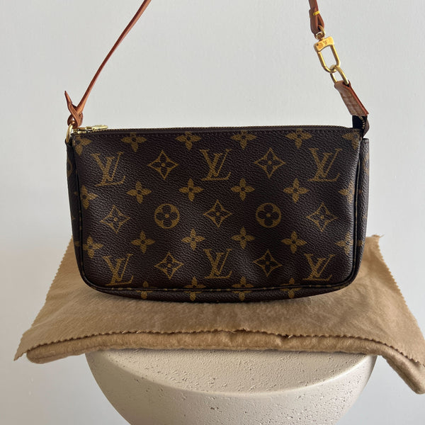 Louis Vuitton Pochette Accessories